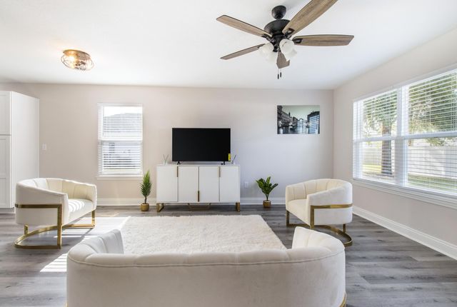 5374 Highview Drive, Crestview, FL 32539