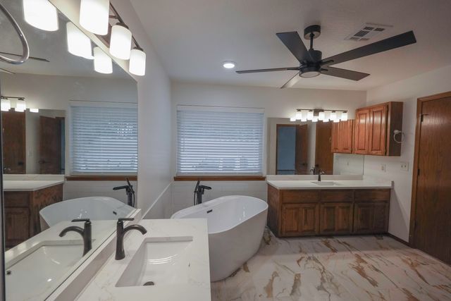 59382 E 288 Court, Grove, OK 74344