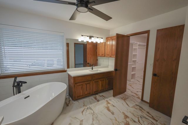 59382 E 288 Court, Grove, OK 74344
