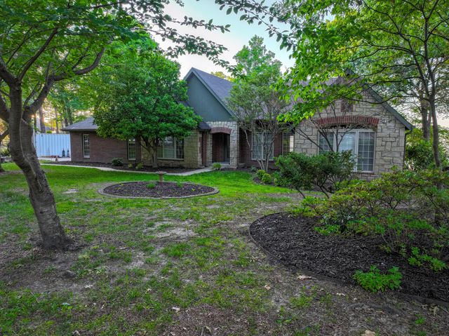 59382 E 288 Court, Grove, OK 74344