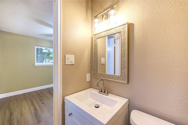 1921 Ripple Creek Drive, Rosenberg, TX 77471