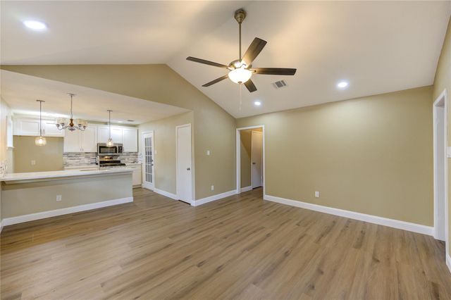 1921 Ripple Creek Drive, Rosenberg, TX 77471