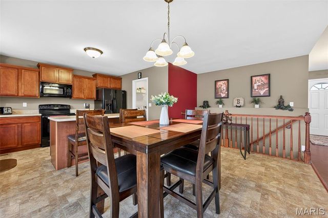 253 Austin Oaks Drive, Moscow Mills, MO 63362