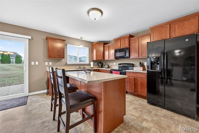 253 Austin Oaks Drive, Moscow Mills, MO 63362