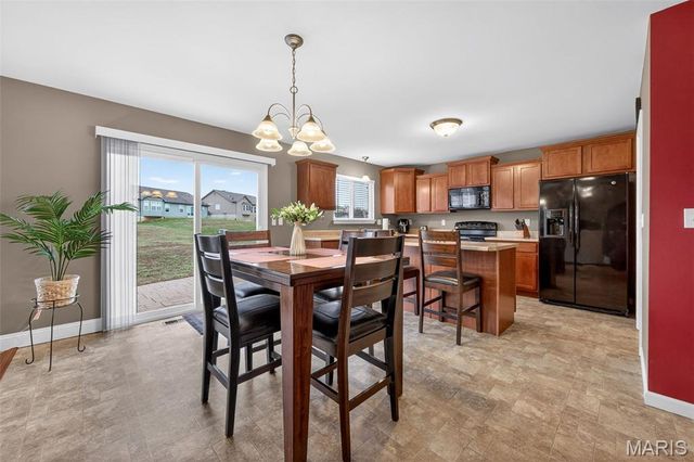 253 Austin Oaks Drive, Moscow Mills, MO 63362