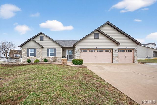 253 Austin Oaks Drive, Moscow Mills, MO 63362