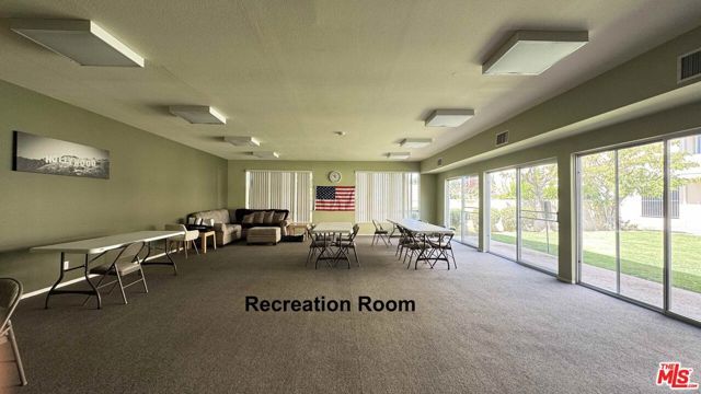 19350 Sherman Way 318, Los Angeles, CA 91335