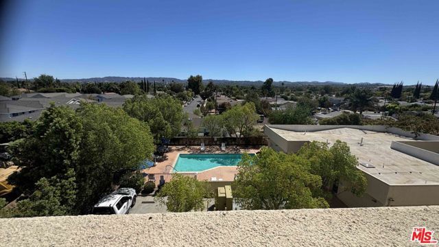 19350 Sherman Way 318, Los Angeles, CA 91335