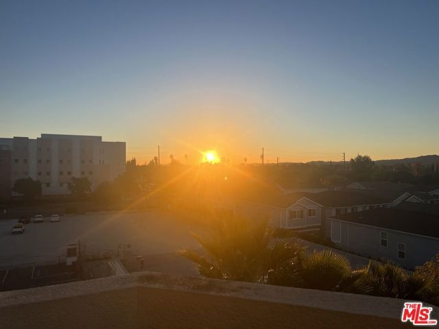19350 Sherman Way 318, Los Angeles, CA 91335