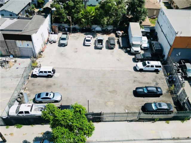 142 S Alameda, Compton, CA 90021