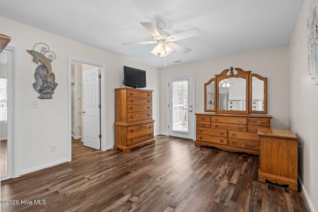 112 SE 12th Street, Oak Island, NC 28465