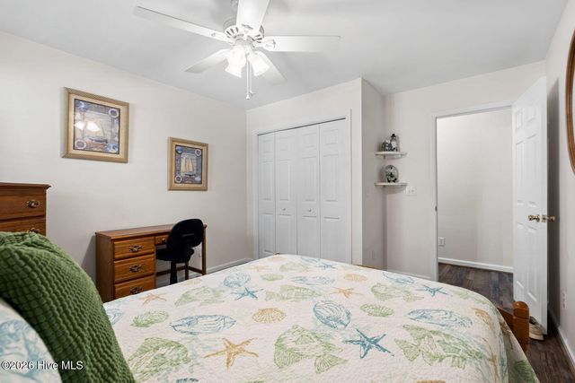 112 SE 12th Street, Oak Island, NC 28465