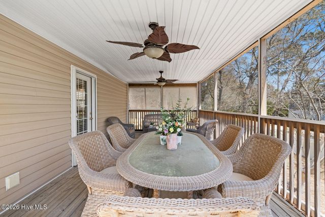 112 SE 12th Street, Oak Island, NC 28465