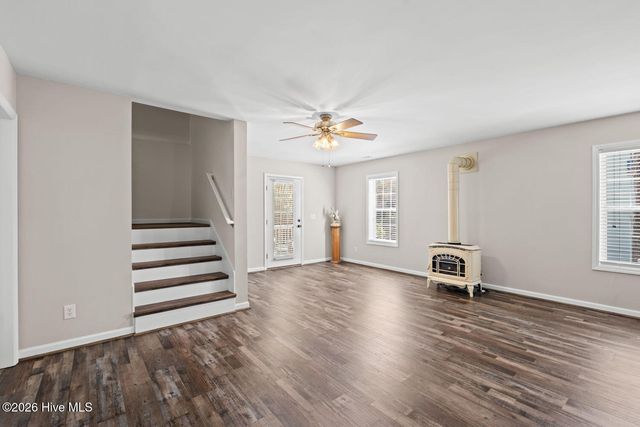 112 SE 12th Street, Oak Island, NC 28465