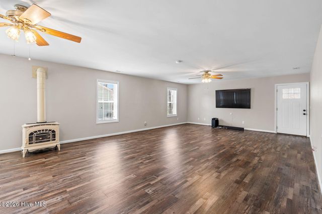 112 SE 12th Street, Oak Island, NC 28465