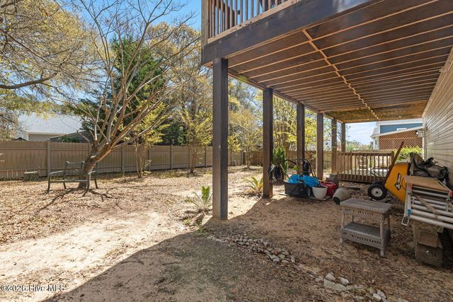 112 SE 12th Street, Oak Island, NC 28465