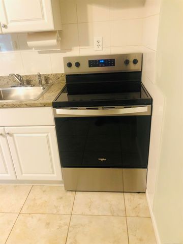 29840 City Center Drive, Warren, MI 48093
