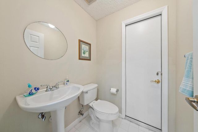 6206 Indian Forest Circle, Lake Worth, FL 33463