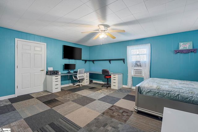 131 B D Johnston Road, Central, SC 29630