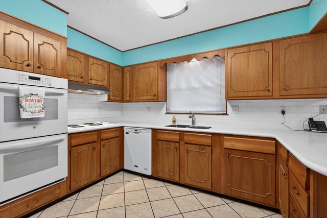 641 Bellcastle Road, Lexington, KY 40505