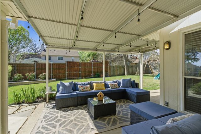 7801 Defender Lane, Rowlett, TX 75089