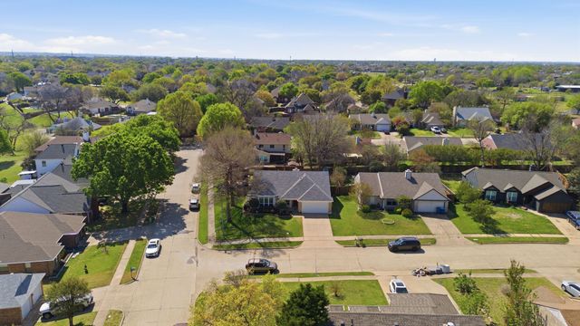 7801 Defender Lane, Rowlett, TX 75089