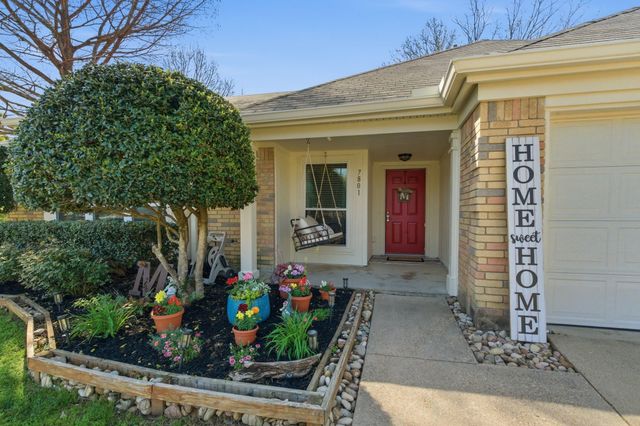 7801 Defender Lane, Rowlett, TX 75089