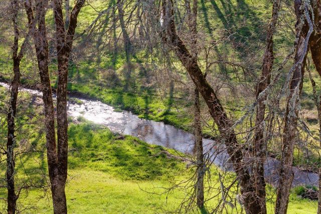 11822 Lodestar Dr, Grass Valley, CA 95949