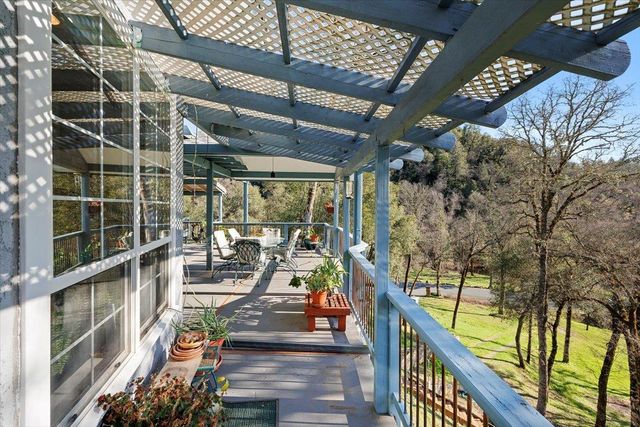 11822 Lodestar Dr, Grass Valley, CA 95949