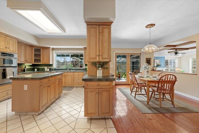 11822 Lodestar Dr, Grass Valley, CA 95949