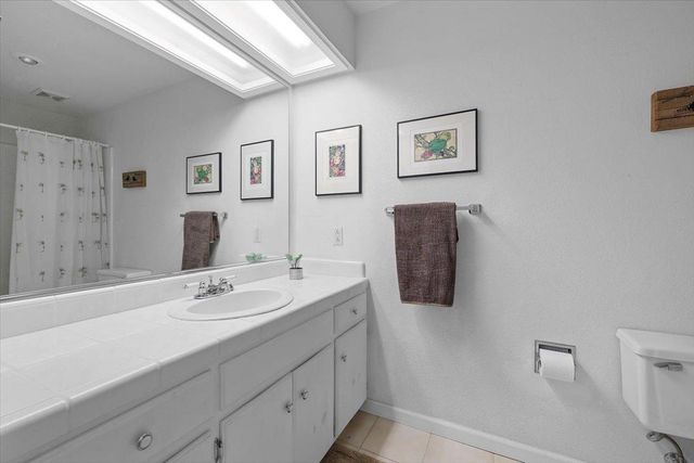 11822 Lodestar Dr, Grass Valley, CA 95949