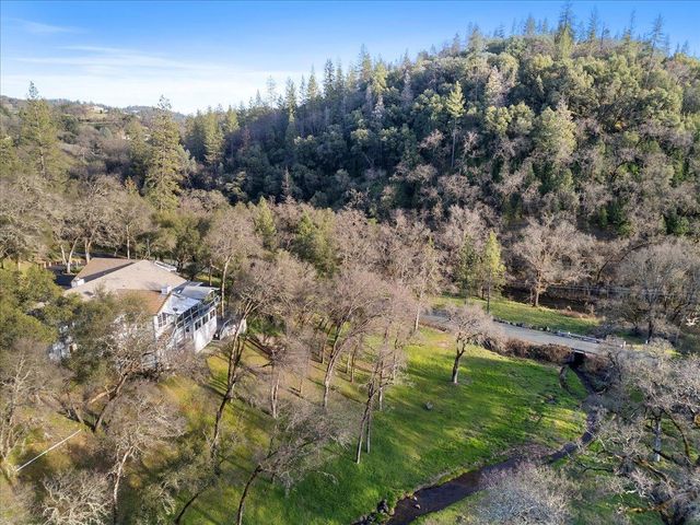 11822 Lodestar Dr, Grass Valley, CA 95949
