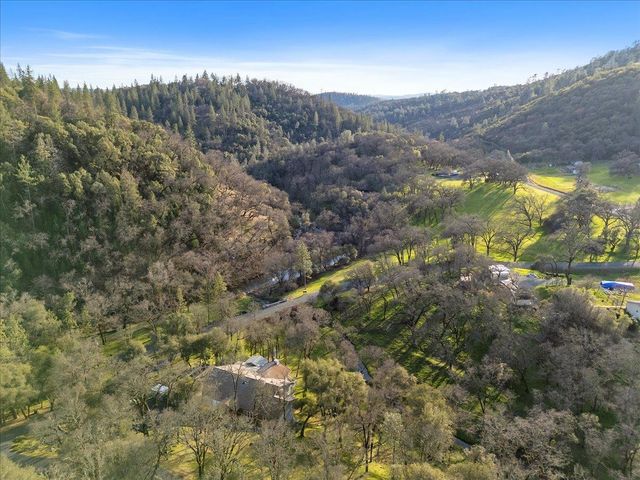 11822 Lodestar Dr, Grass Valley, CA 95949