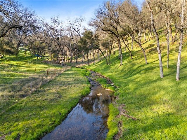 11822 Lodestar Dr, Grass Valley, CA 95949