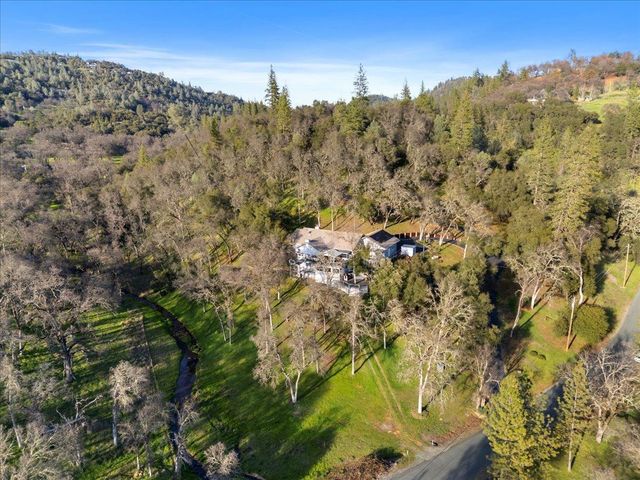 11822 Lodestar Dr, Grass Valley, CA 95949