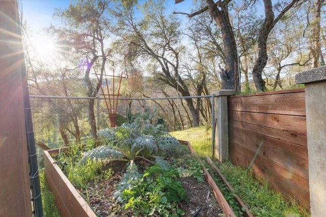 11822 Lodestar Dr, Grass Valley, CA 95949