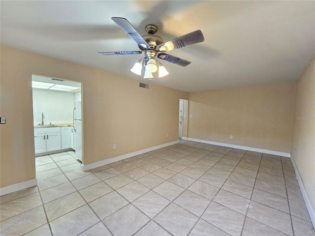 7601 PAULA DRIVE 3, Tampa, FL 33615