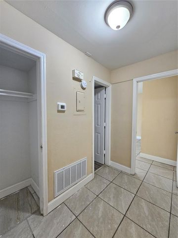 7601 PAULA DRIVE 3, Tampa, FL 33615