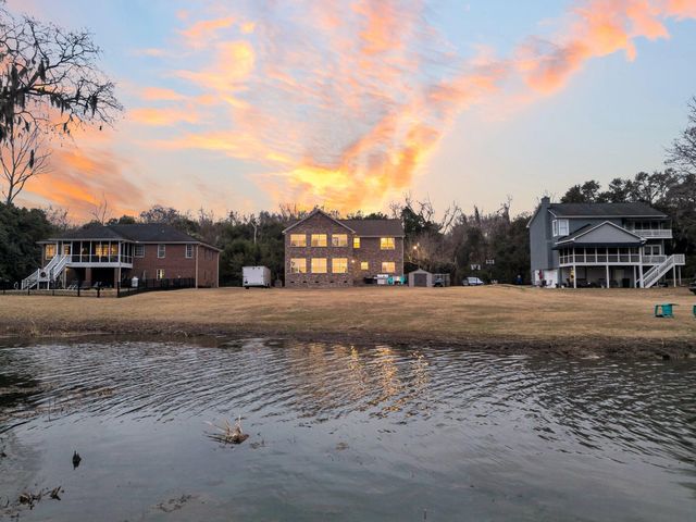 1106 Mccrae Drive, Moncks Corner, SC 29461