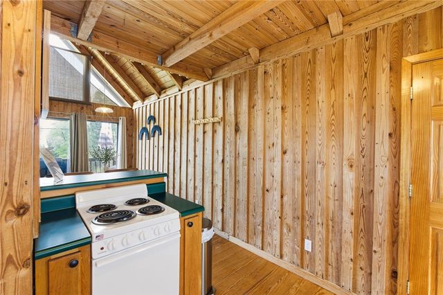 1 Kitty Hawk Lane, Six Mile, SC 29682
