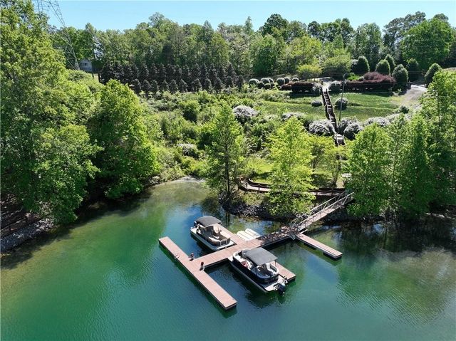 1 Kitty Hawk Lane, Six Mile, SC 29682