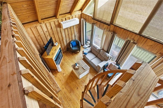 1 Kitty Hawk Lane, Six Mile, SC 29682