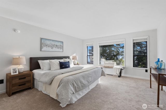 115 S 214th Street, Normandy Park, WA 98198