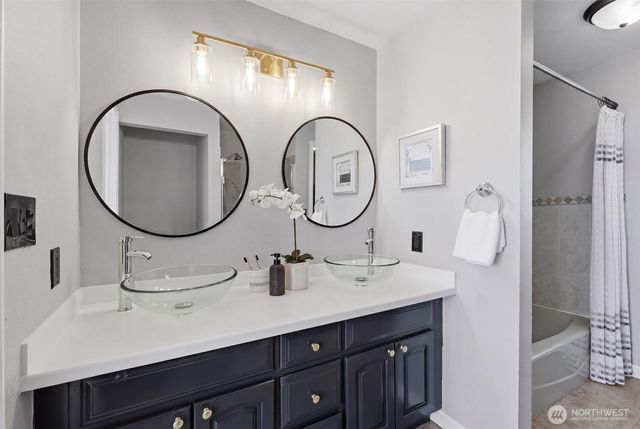 115 S 214th Street, Normandy Park, WA 98198