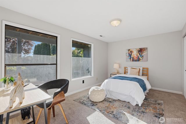 115 S 214th Street, Normandy Park, WA 98198