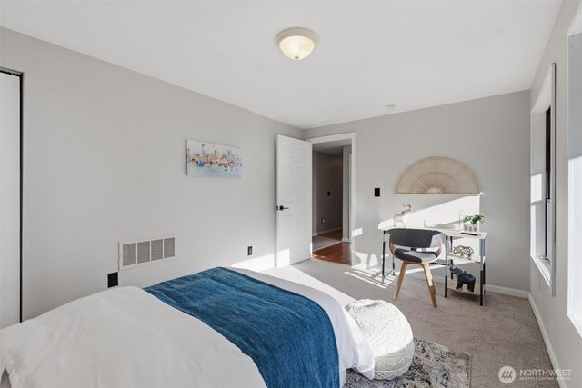115 S 214th Street, Normandy Park, WA 98198