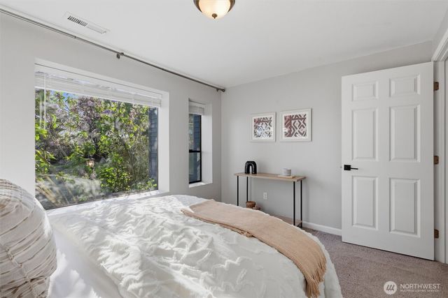 115 S 214th Street, Normandy Park, WA 98198