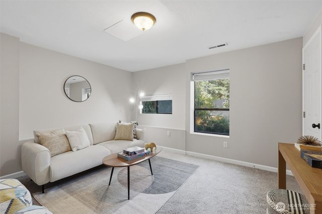 115 S 214th Street, Normandy Park, WA 98198