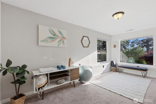 115 S 214th Street, Normandy Park, WA 98198