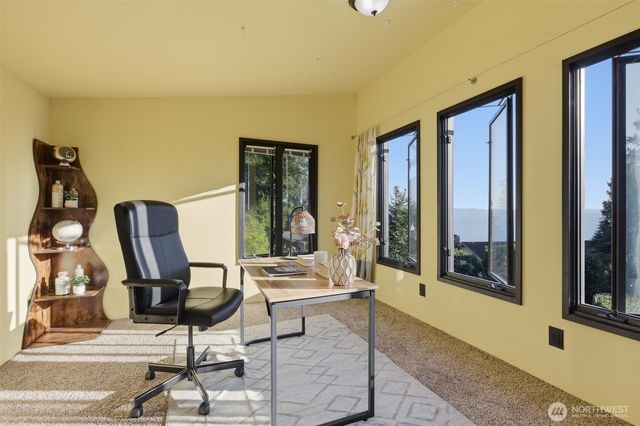 115 S 214th Street, Normandy Park, WA 98198
